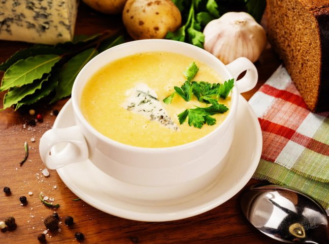 Сырный суп с бобовыми