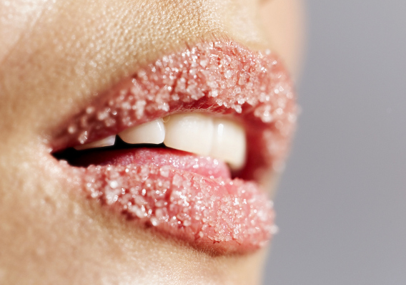 Советы по лечению и профилактике обветренных и потрескавшихся губ
