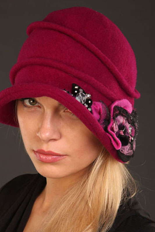 Модные головные уборы на осень 2012: шапки, кепки, береты 