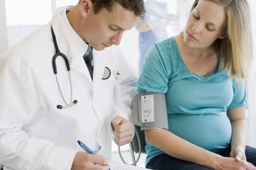 Платная или государственная клиника для ведения беременности, что выбрать?