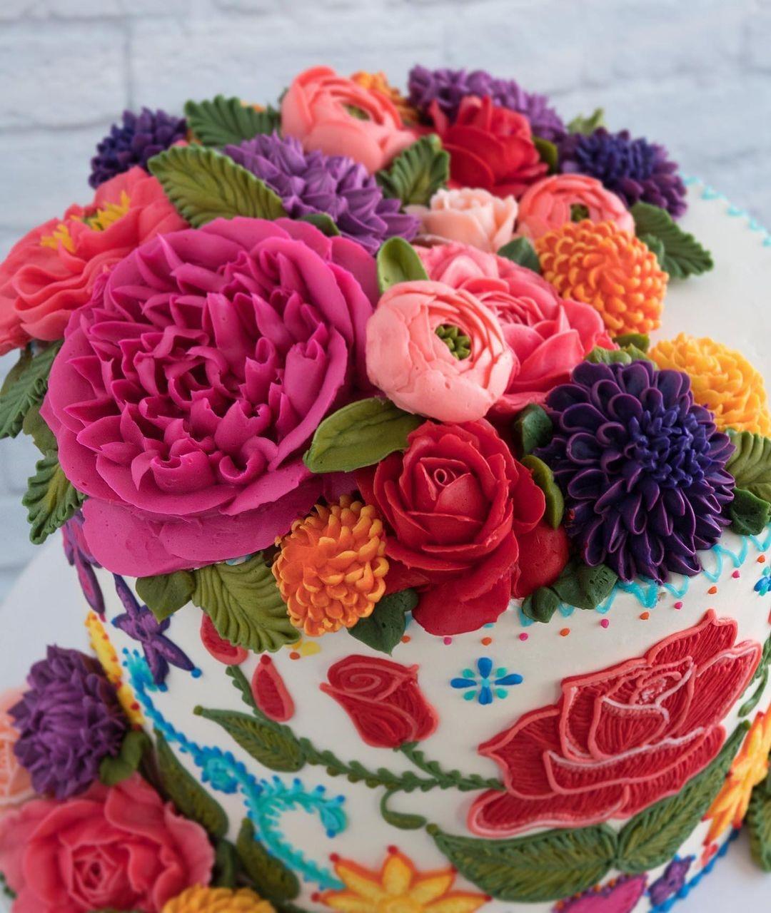 Сладкие шедевры, словно вышитые ниткой: торты в виде кактусов, суккулентов и цветов от калифорнийской мастерицы