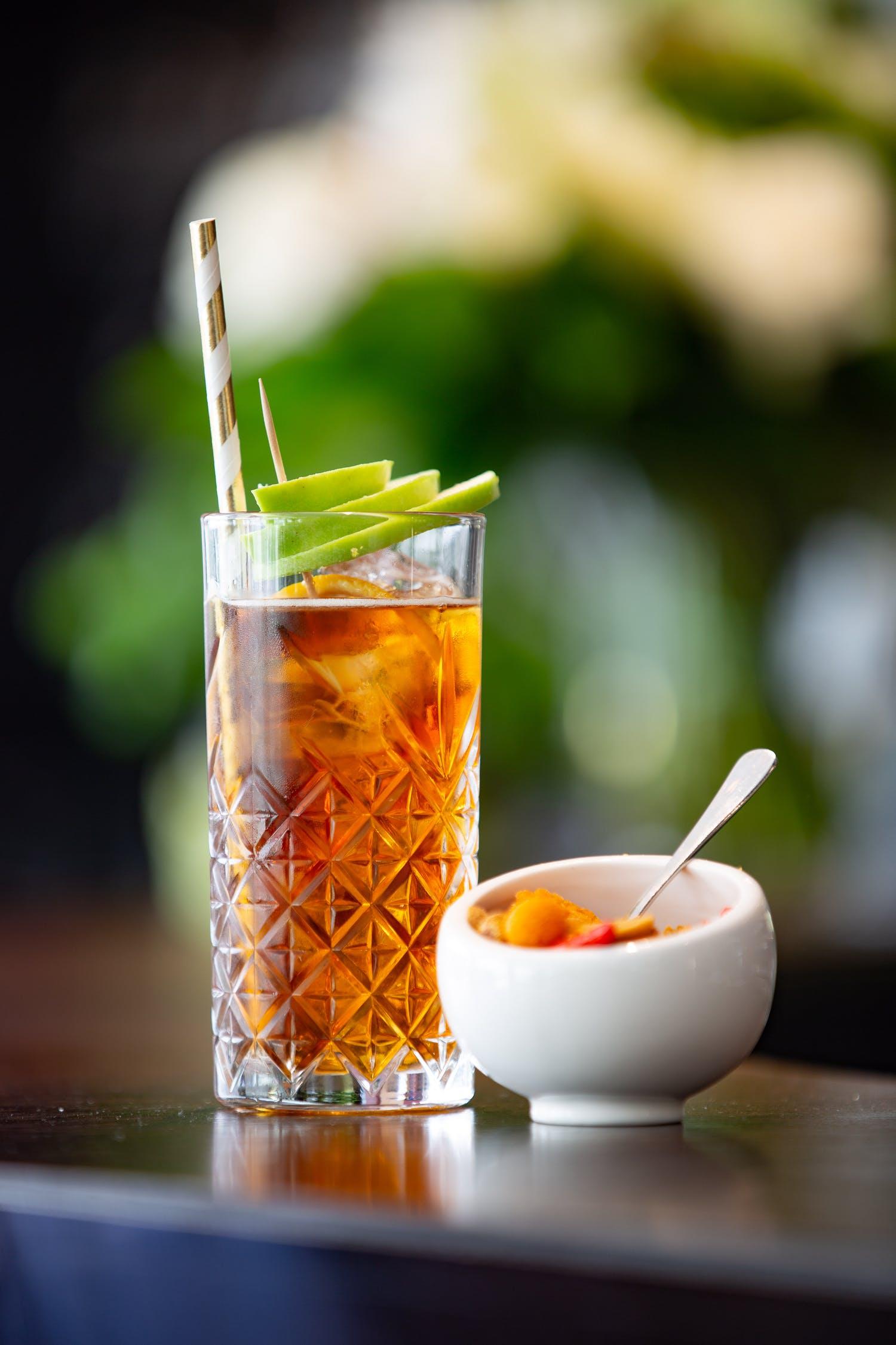 Чай – напиток королей: как разнообразить чаепитие в домашних условиях? 4 отличных рецепта чая